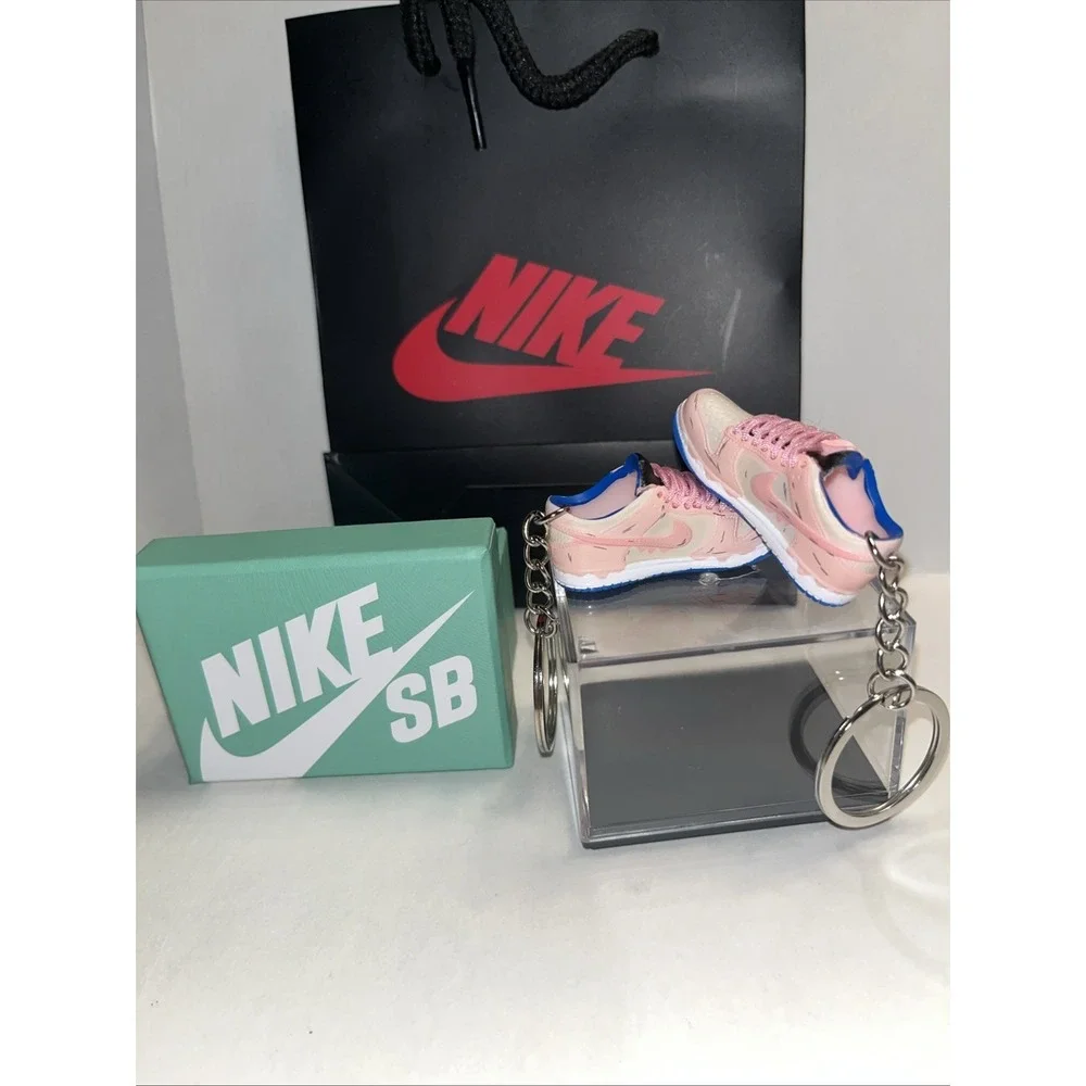 Keychain Nike Shoes Pair Pink,Shoe Box , Display Case , Bag New Included